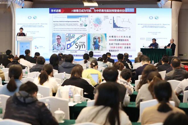 一车次！下月5日起珠海站部分列车运行有调整→龙8国际龙8网站新闻早茶｜一次扫码可乘坐任意(图2)