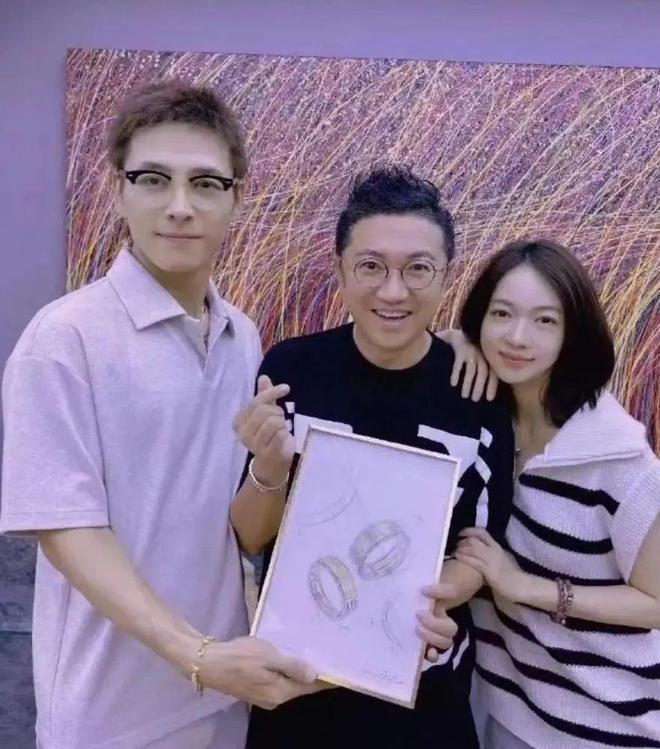 4 娱乐圈幸福婚讯大盘点龙8国际龙8网站202(图21)